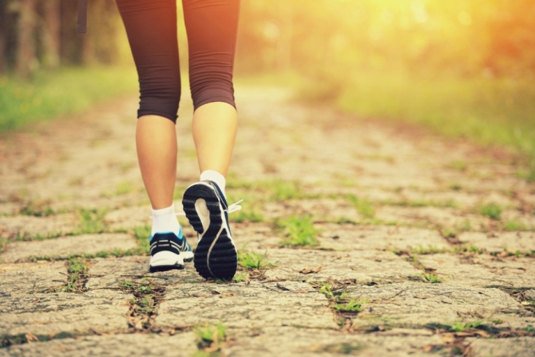 پیاده‌ روی ۱۰ دقیقه‌ ای روزانه؛ کلید کاهش خطر بیماری‌ های قلبی و افزایش طول عمر