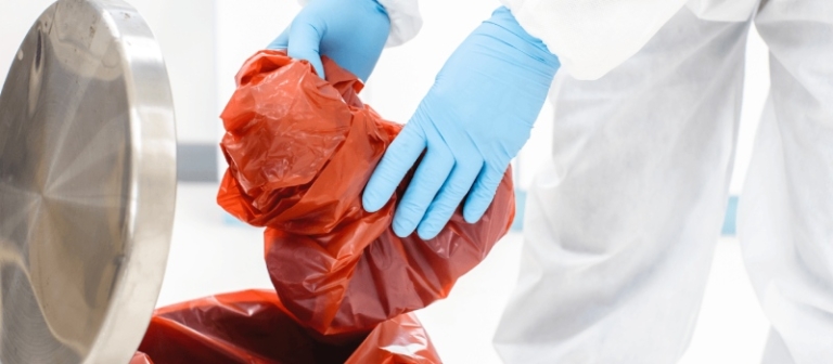 زباله‌ های بیمارستانی: تهدیدی برای سلامت جامعه و محیط‌ زیست