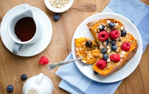 میل شدید به صبحانه های شیرین نشانه چیست؟