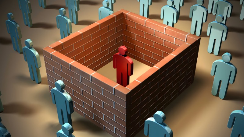 انزوای اجتماعی چگونه ارزش پاداش ها را در مغز تغییر می دهد؟