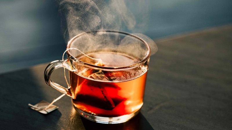 آیا واقعا نوشیدنی گرم باعث خنک شدن بدن می شود؟